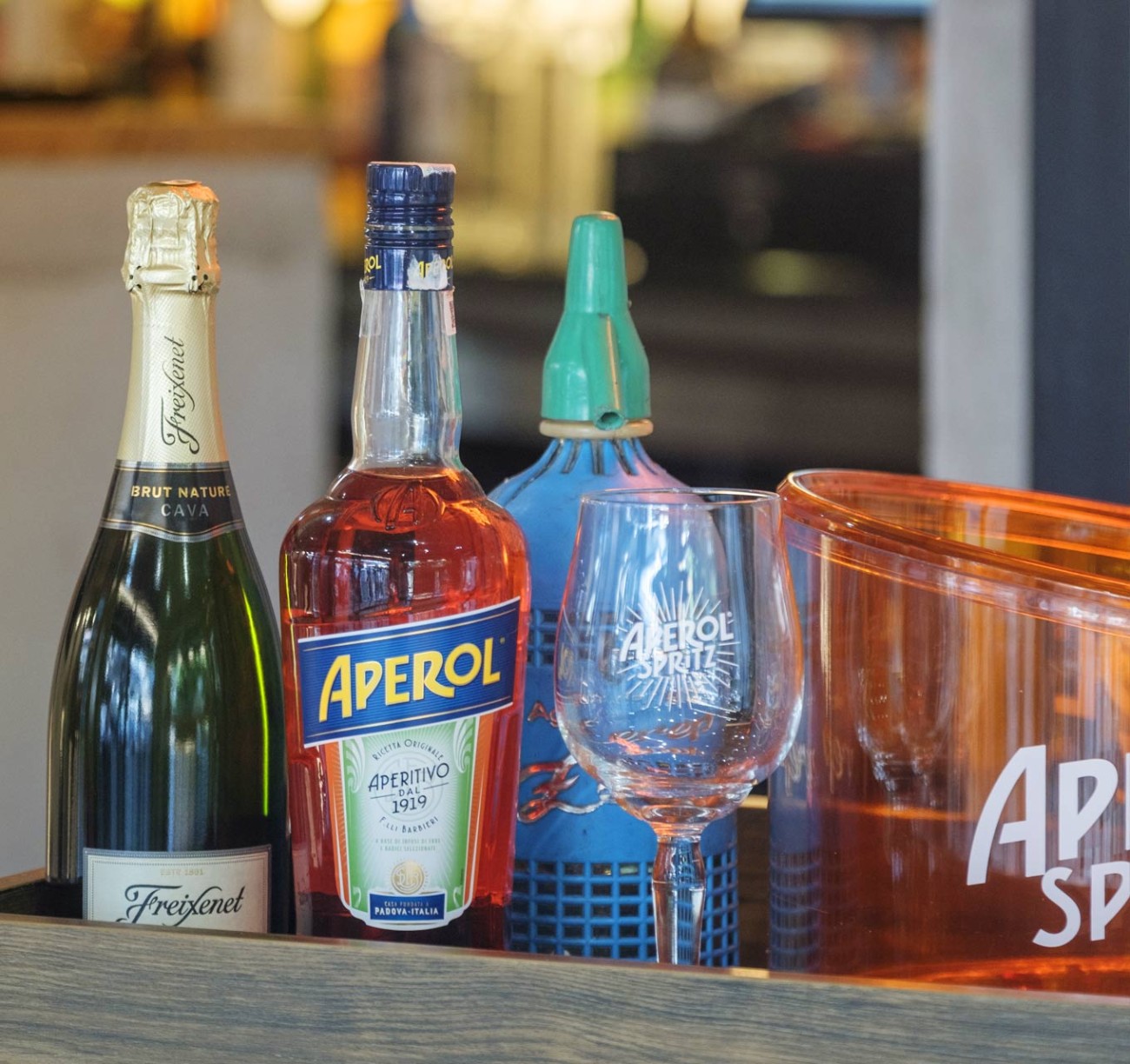 Contacta con nosotros